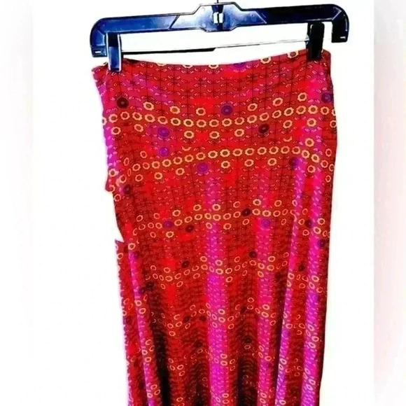 Lularoe Size large Red floral azure A-line skirt with yoga waist band. NWT-silky - Picture 2 of 9
